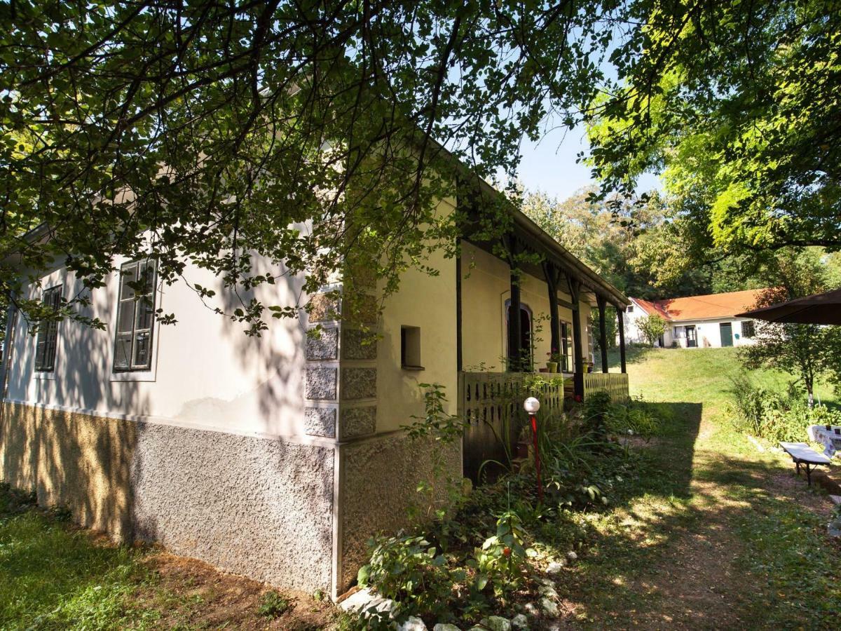 Kurija Inn Hrascina Exterior foto